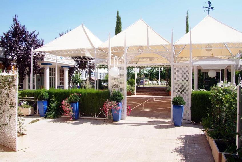 Hotel Verona Puertollano Zewnętrze zdjęcie