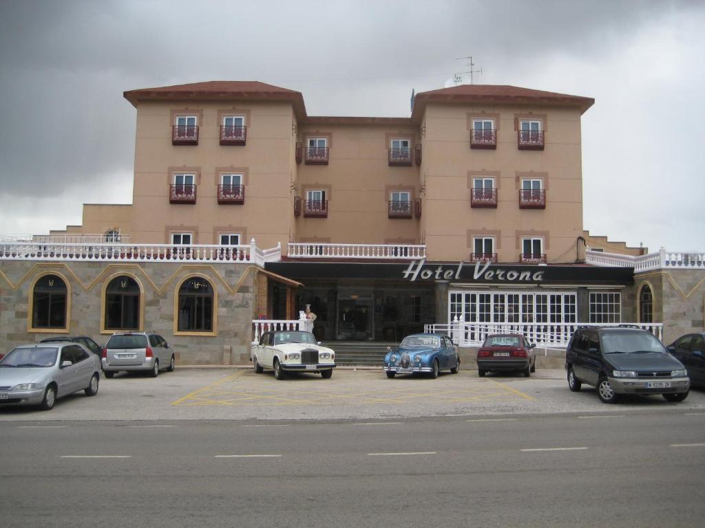 Hotel Verona Puertollano Zewnętrze zdjęcie